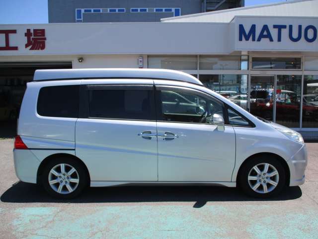 2009 Honda Stepwgn – thumbnail 4