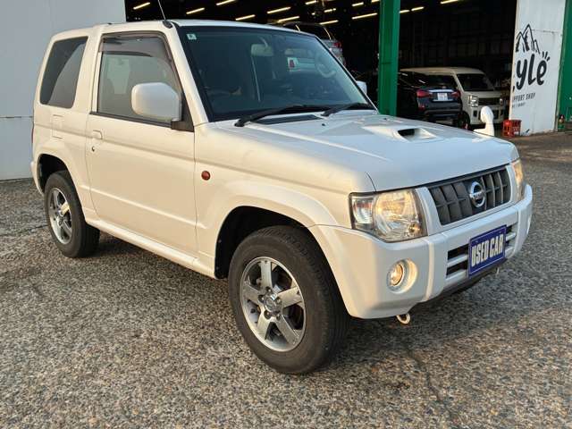 2010 Nissan Kix – thumbnail 3