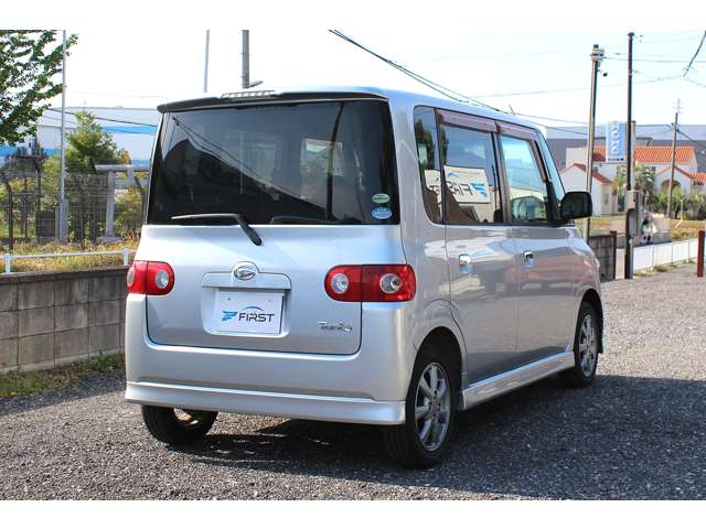 2007 Daihatsu Tanto – thumbnail 3