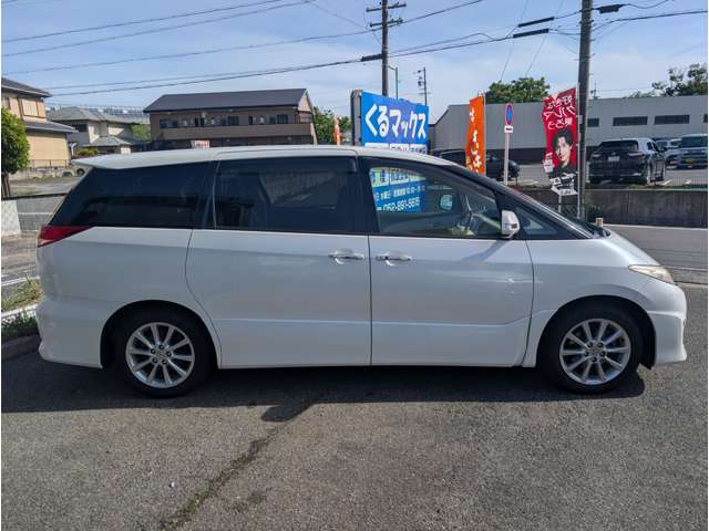 2009 Toyota Estima – thumbnail 3