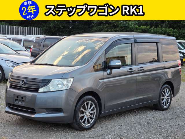 2009 Honda Stepwgn – thumbnail 2