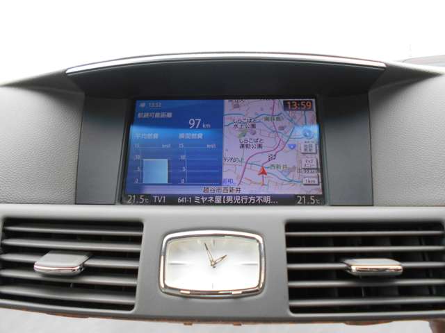 2009 Nissan Fuga – thumbnail 3
