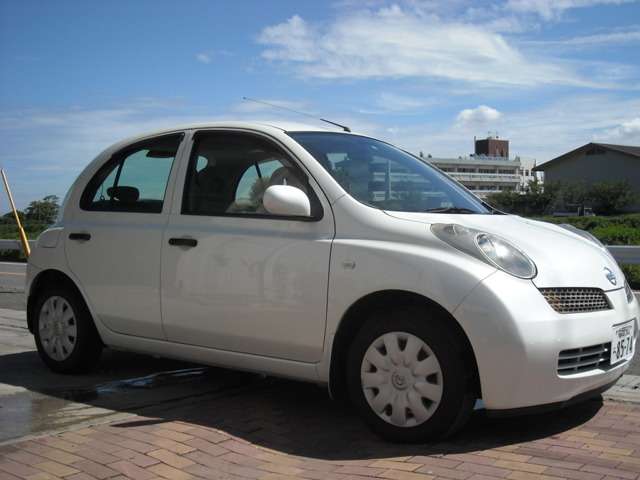 2003 Nissan March – thumbnail 2