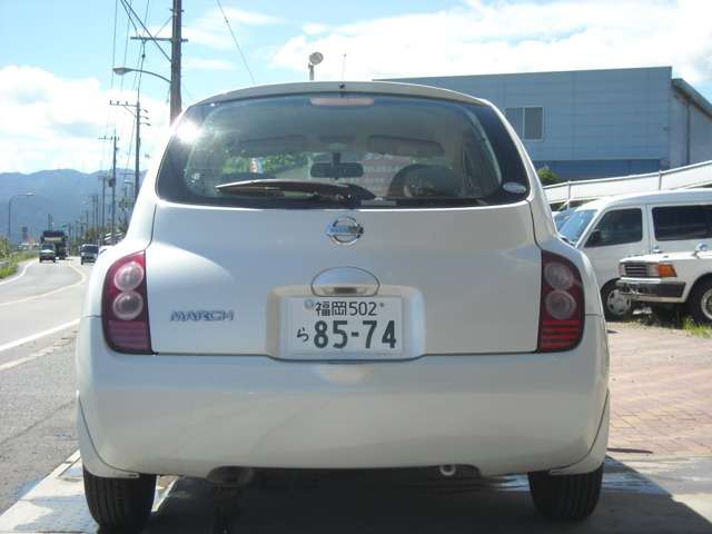 2003 Nissan March – thumbnail 4