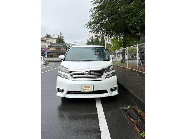 2010 Toyota Vellfire – thumbnail 2