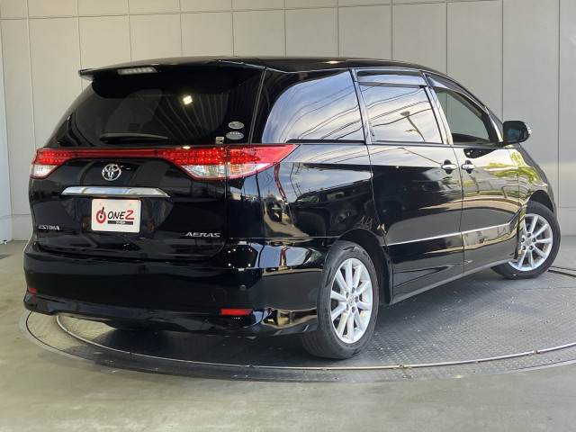 2009 Toyota Estima – thumbnail 3