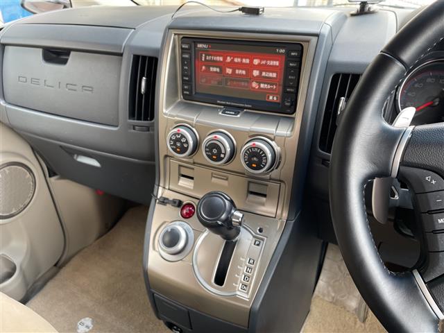 2007 Mitsubishi Delica D:5 – thumbnail 3