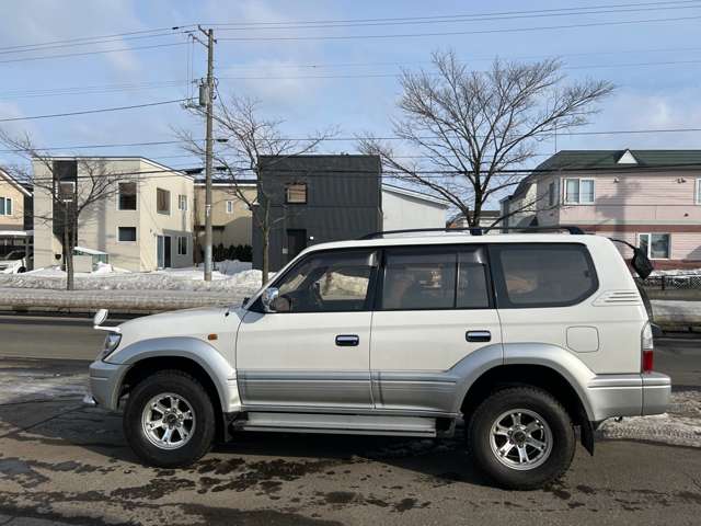 2002 Toyota Land Cruiser Prado – thumbnail 2