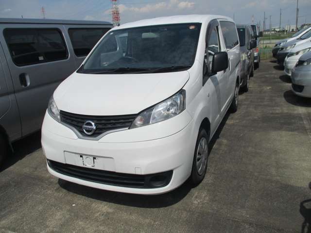 2010 Nissan NV200 Vanette Van – thumbnail 2