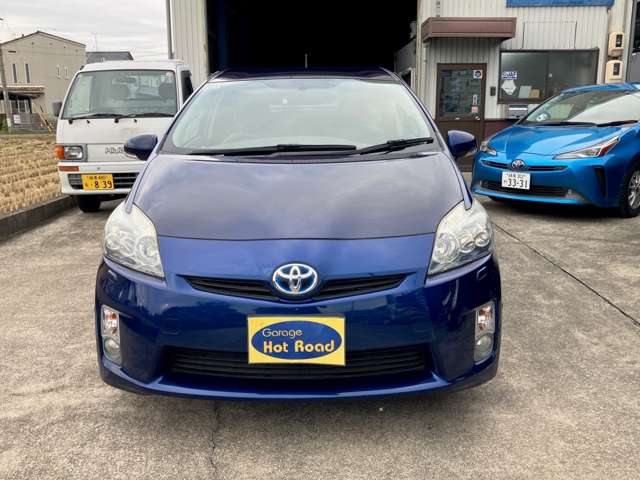 2010 Toyota Prius – thumbnail 2
