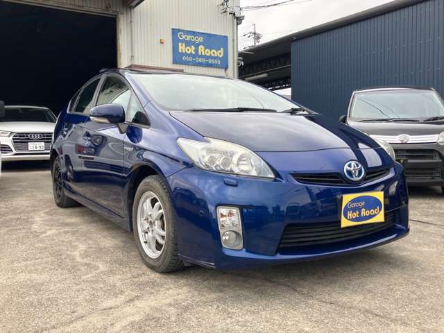 2010 Toyota Prius – thumbnail 3