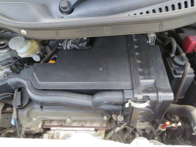 2010 Nissan Roox – thumbnail 3