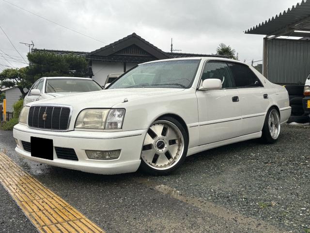 1997 Toyota Crown Majesta