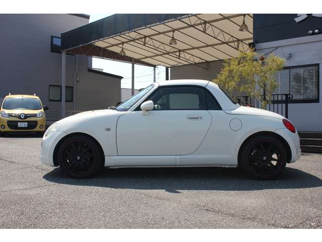 2004 Daihatsu Copen – thumbnail 4