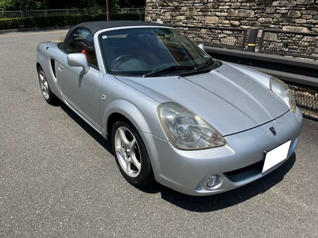 2005 Toyota MR-S – thumbnail 2