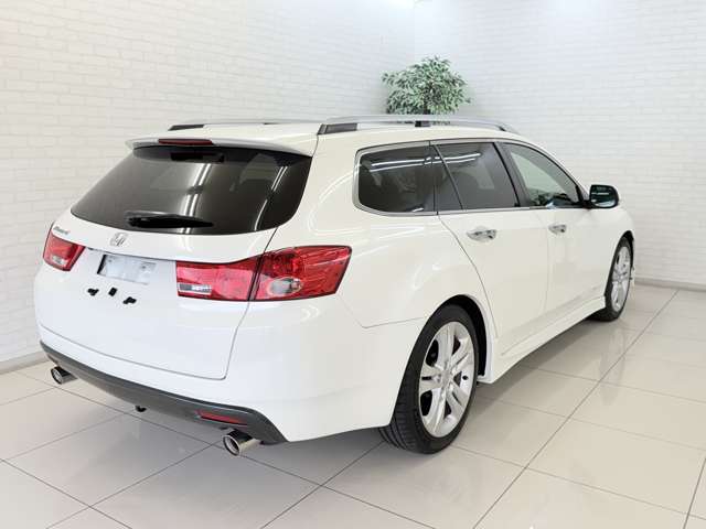 2009 Honda Accord Tourer – thumbnail 3