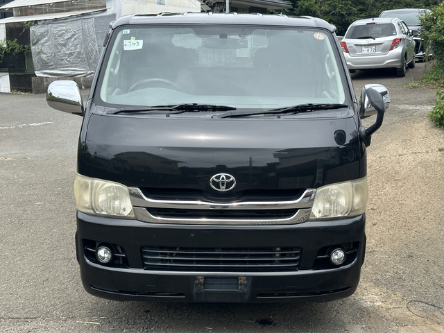 2008 Toyota Hiace – thumbnail 2