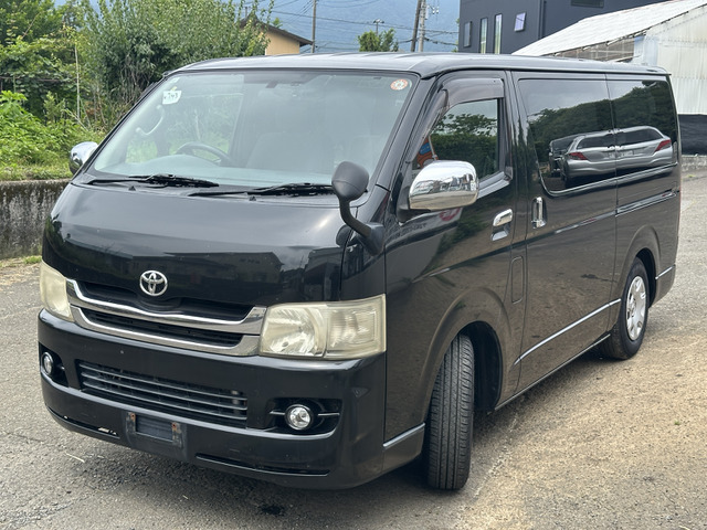 2008 Toyota Hiace – thumbnail 3