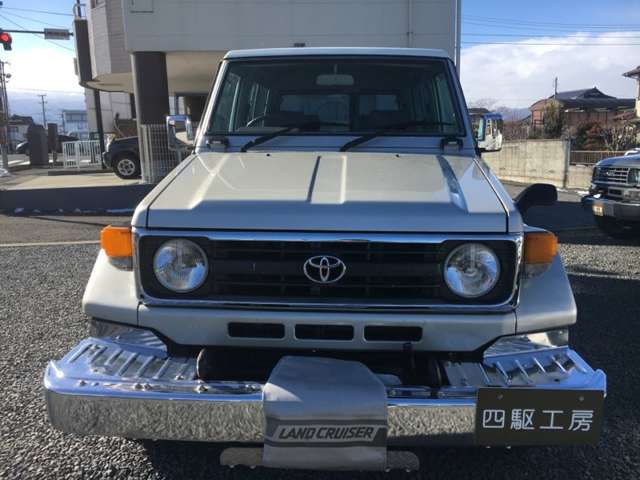 1998 Toyota Land Cruiser 70 – thumbnail 2