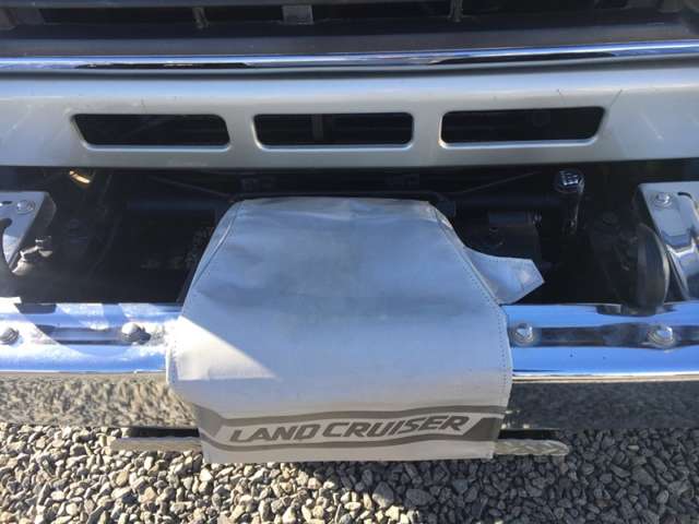 1998 Toyota Land Cruiser 70 – thumbnail 3