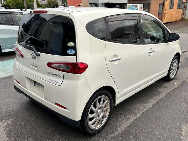 2006 Daihatsu Sonica – thumbnail 4