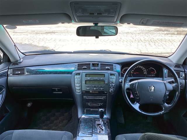 2004 Toyota Crown Athlete – thumbnail 3