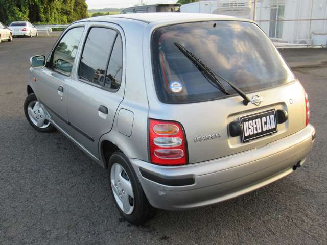 2000 Nissan March – thumbnail 4