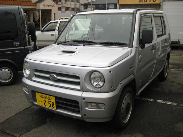 2003 Daihatsu Naked – thumbnail 2