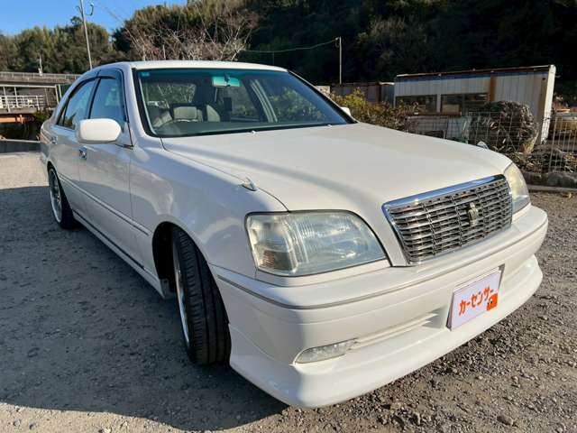 2000 Toyota Crown Royal – thumbnail 3