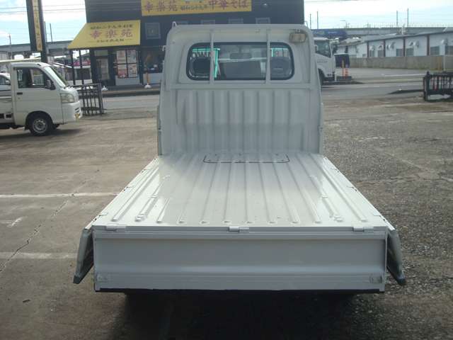 2006 Daihatsu Hijet Truck – thumbnail 4