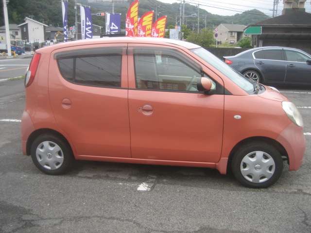 2010 Nissan Moco – thumbnail 4