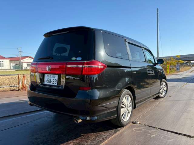 2007 Honda Elysion – thumbnail 3