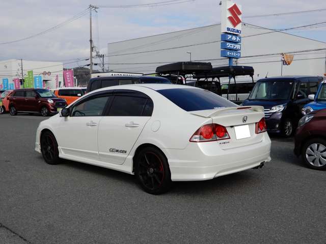 2005 Honda Civic Sedan – thumbnail 4