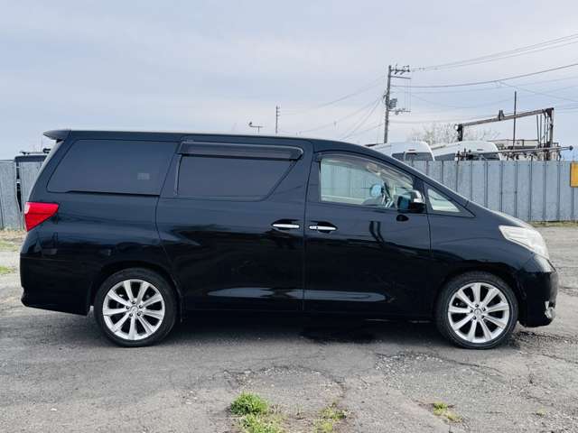 2008 Toyota Alphard – thumbnail 4