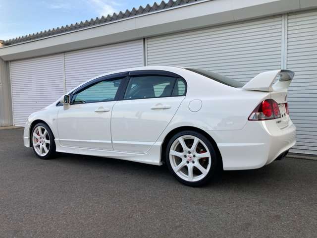 2007 Honda Civic Type R – thumbnail 4