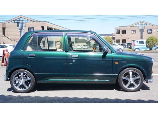 2004 Daihatsu Mira Gino – thumbnail 3