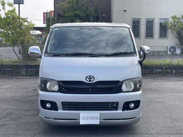 2007 Toyota Hiace – thumbnail 2