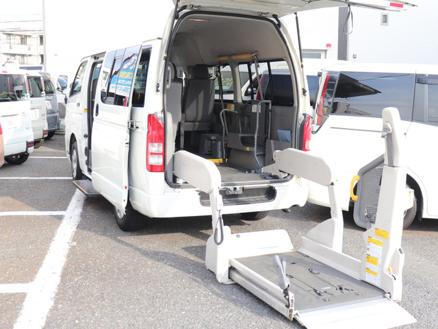 2009 Toyota Hiace