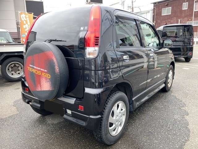 2001 Daihatsu Terios Kid – thumbnail 2