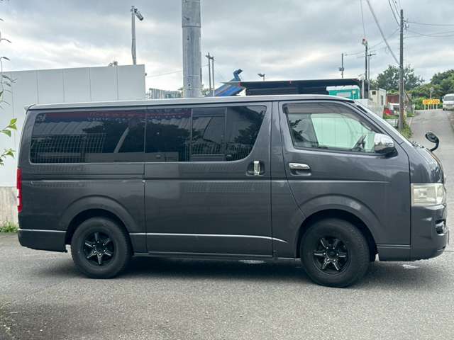 2007 Toyota Hiace – thumbnail 4