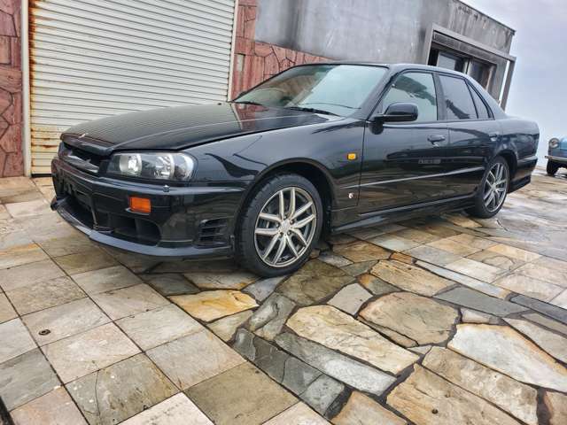 1998 Nissan Skyline – thumbnail 3