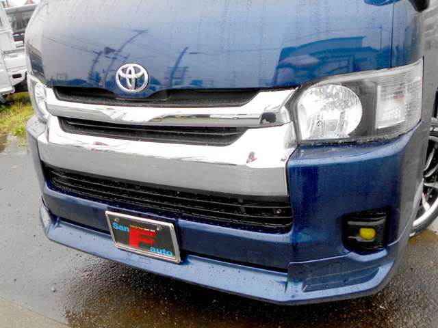 2006 Toyota Hiace – thumbnail 3