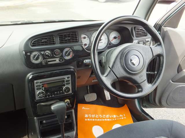 2002 Daihatsu Mira Gino – thumbnail 2