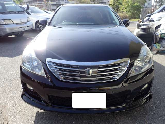 2009 Toyota Crown Hybrid – thumbnail 2