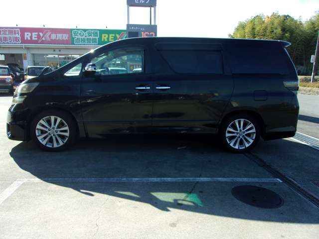 2008 Toyota Vellfire – thumbnail 2