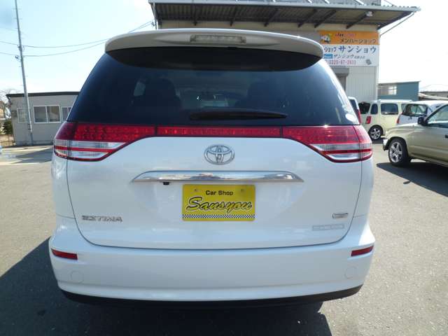 2008 Toyota Estima – thumbnail 4