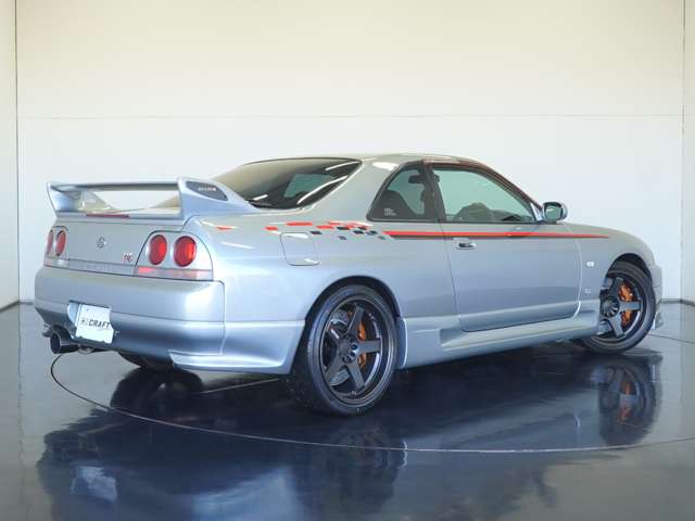 1997 Nissan Skyline GT-R – thumbnail 2