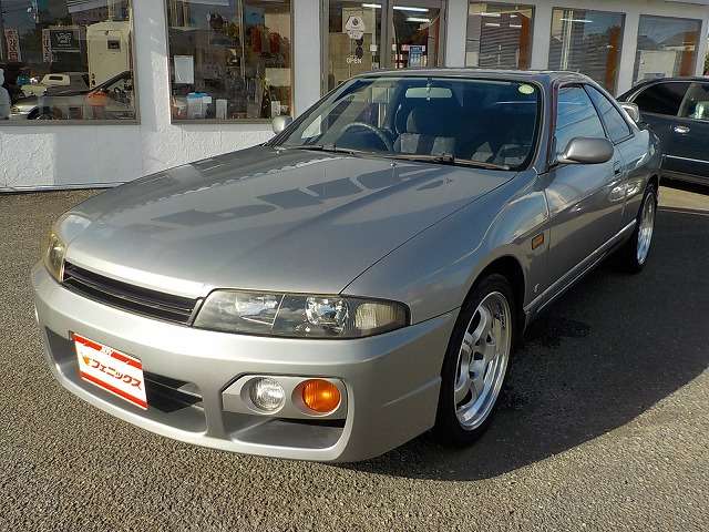 1996 Nissan Skyline Coupe – thumbnail 3