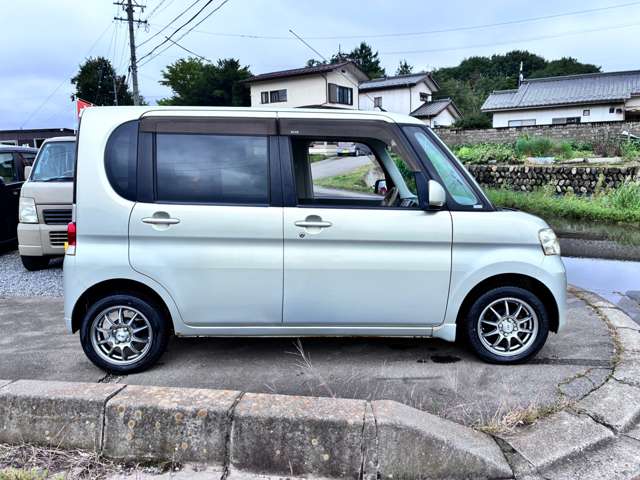 2008 Daihatsu Tanto – thumbnail 3