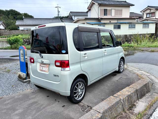 2008 Daihatsu Tanto – thumbnail 4